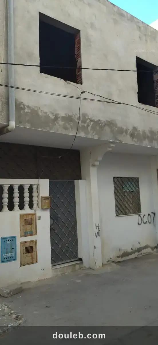 Une propre maison à cité brim à Ben Arous