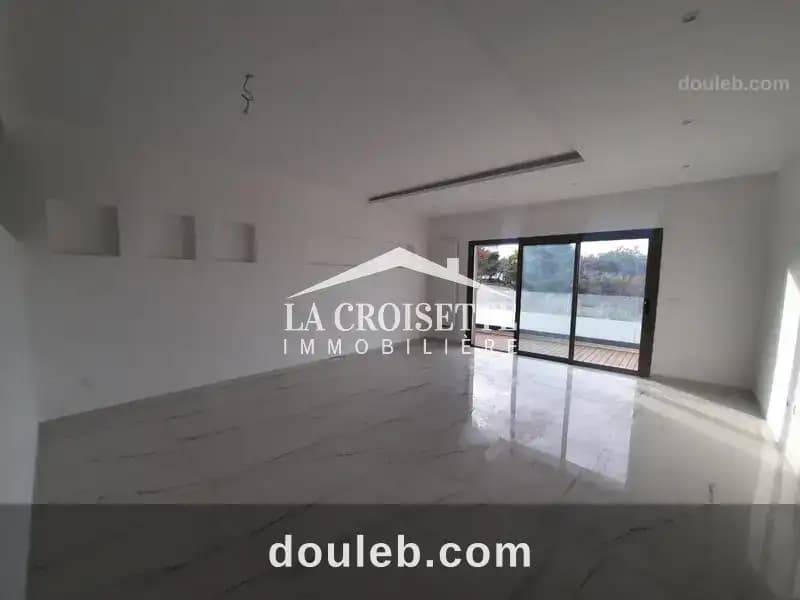 Duplex s2 avec terrasse à gammarth mdl0573 à Tunis