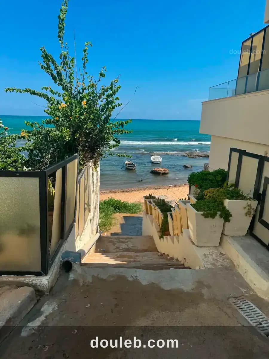 Petit appartement sympa pieds dans l eau à Tunis
