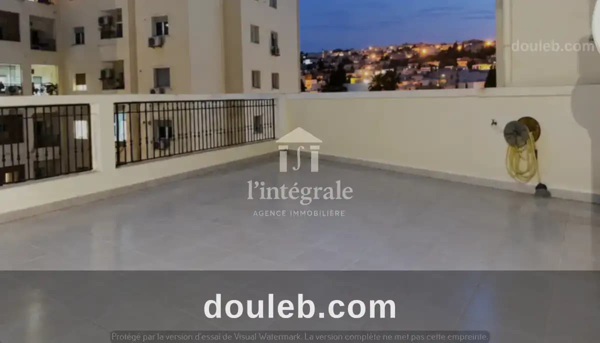 S3 bien meublé avec une grande terrasse - Miniature 3