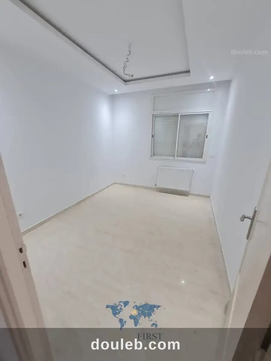 Bureau a3 à ain zaghouan nord - Miniature 3
