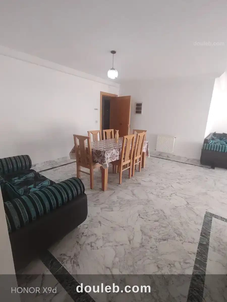 Salon et deux chambres a borj cedria à Ben Arous