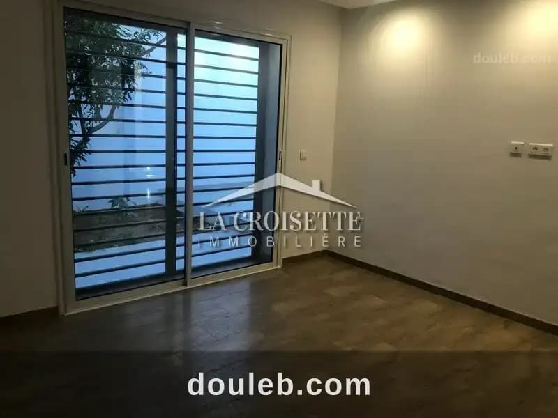 Appartement s2 avec jardin à la marsa zal1158 à Tunis