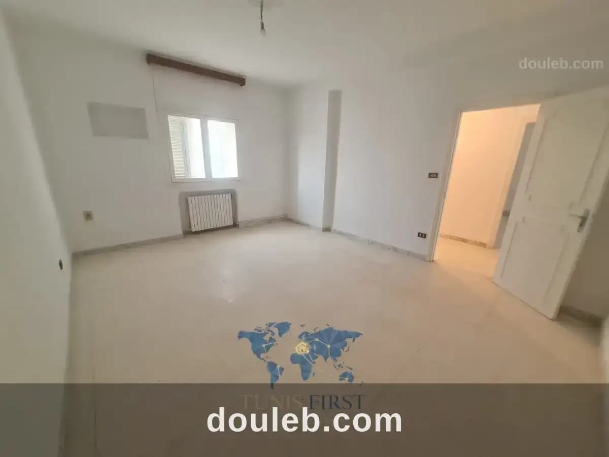 S2 vide à cité des juges la marsa à Tunis