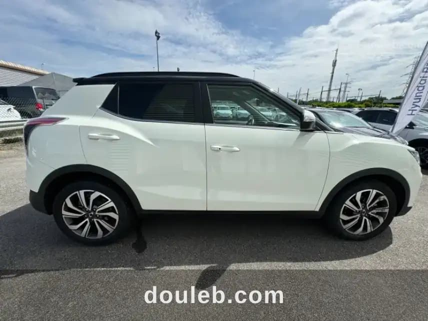 Ssangyong tivoli 1ére main - Miniature 4
