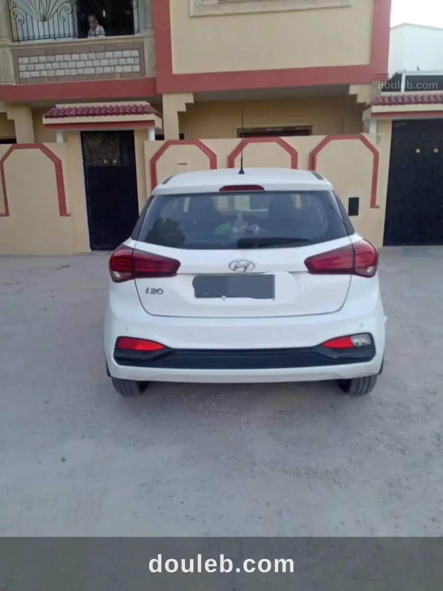Hyundai i20 2021 très bon état à Ben Arous