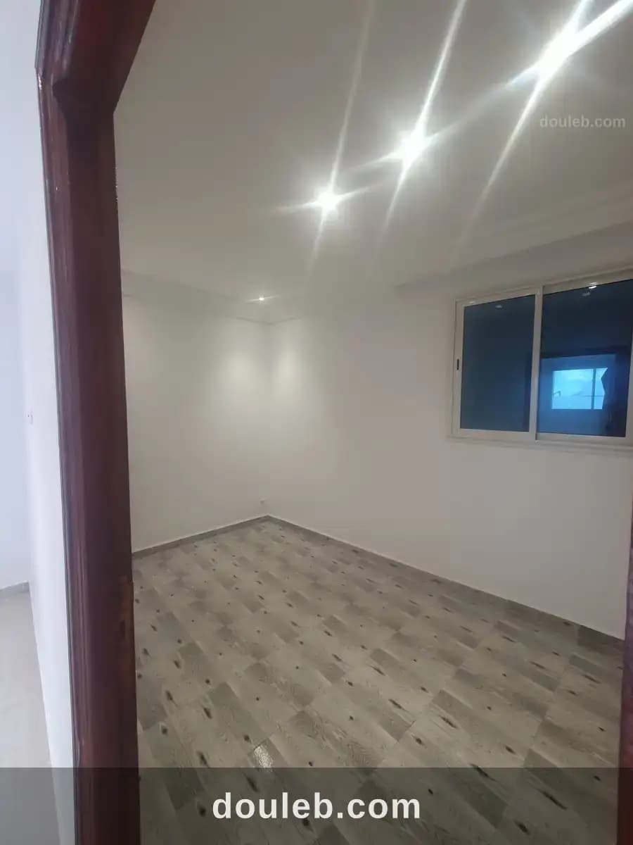Joli appartement s2 au rdc vide - Miniature 5