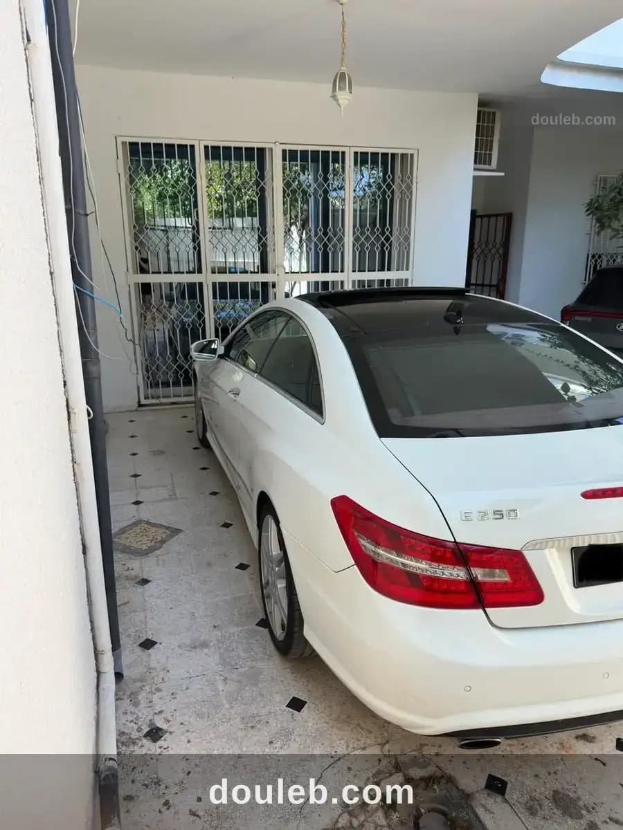Mercedes e250 cgi à Sousse
