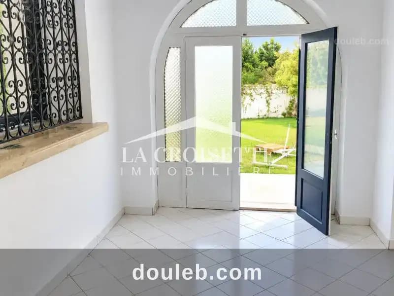 Appartement meublé s2 à gammarth mrcl0040 à Tunis