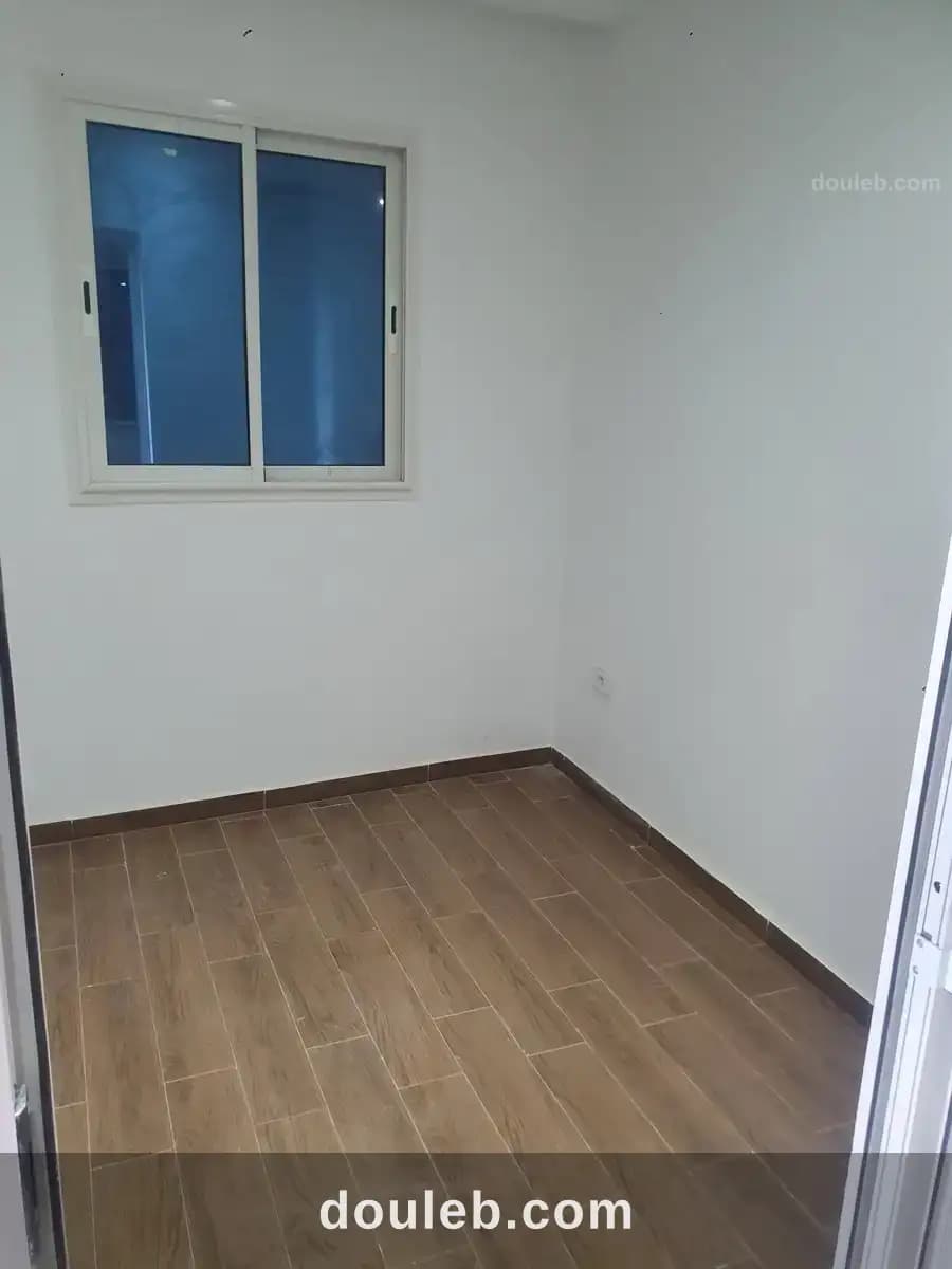 Appart s2 non meublé - Miniature 2