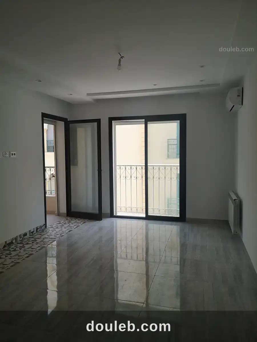 Appartement salle et chambre très haut standing à Tunis