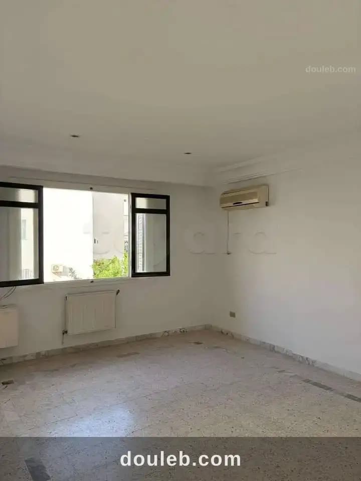 Appartement s4 à el menzah 8 à Ariana