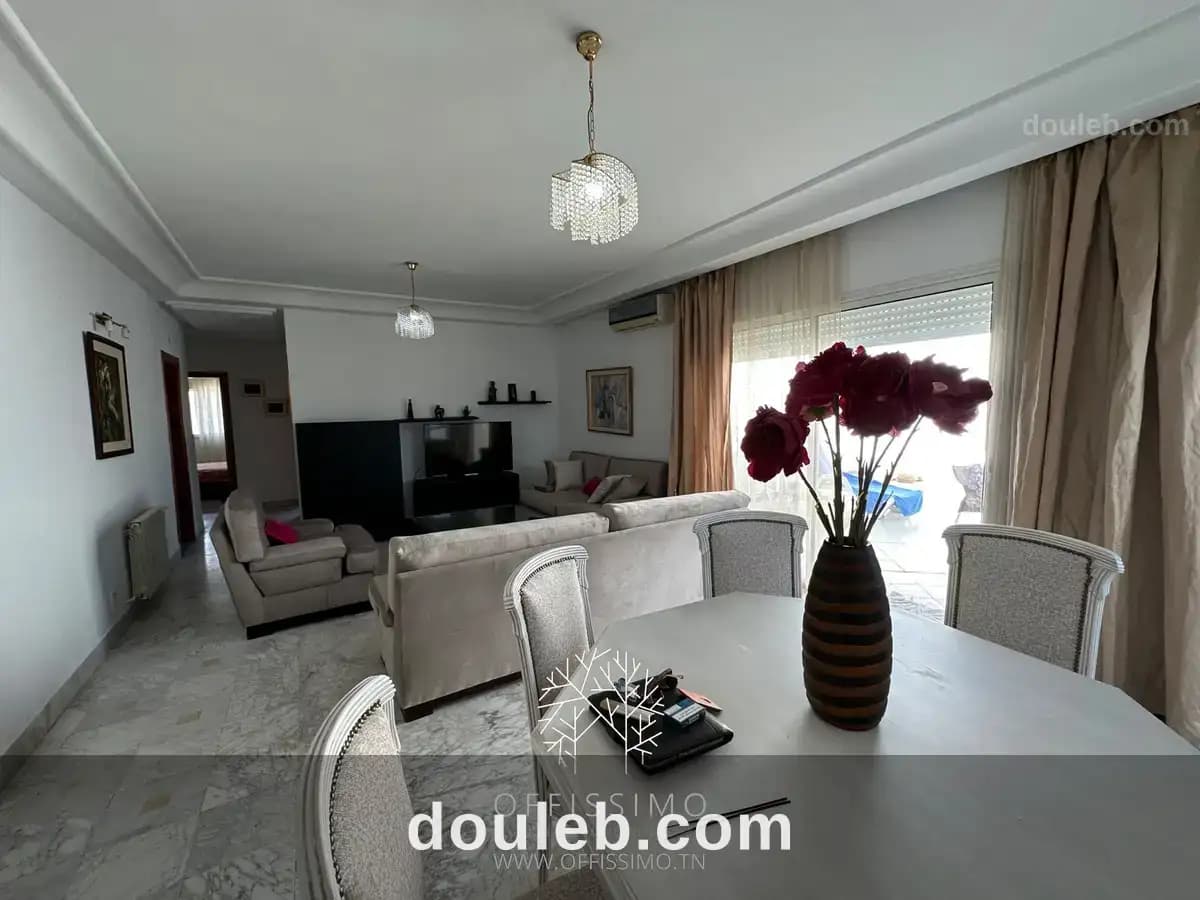 Appartement s3 meublé disponible aux berges du lac à Tunis