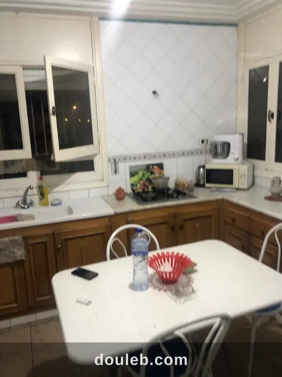 Appartement de 2 étages route kaïd mohamed 1km5 à Sfax