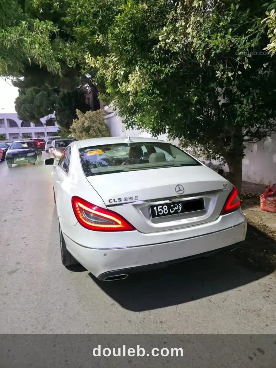 Mercedes cls 250 cdi à Ariana