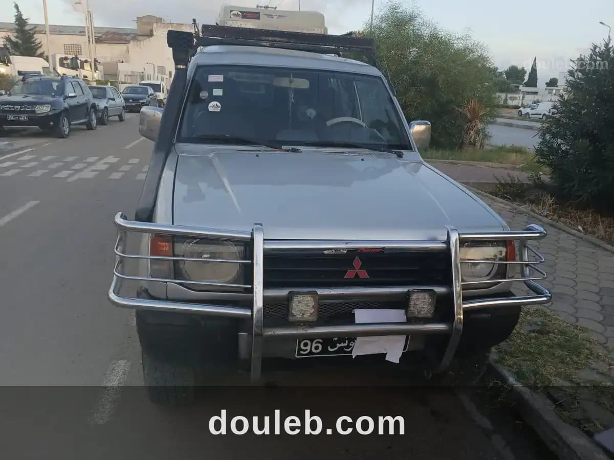 Mitsubishi pajero - Miniature 4