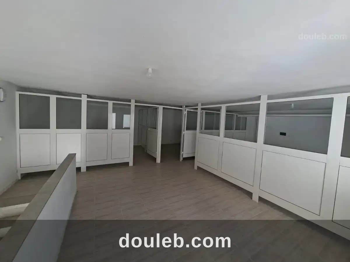 Bureau a plus 3 au centre urbain nord à Tunis