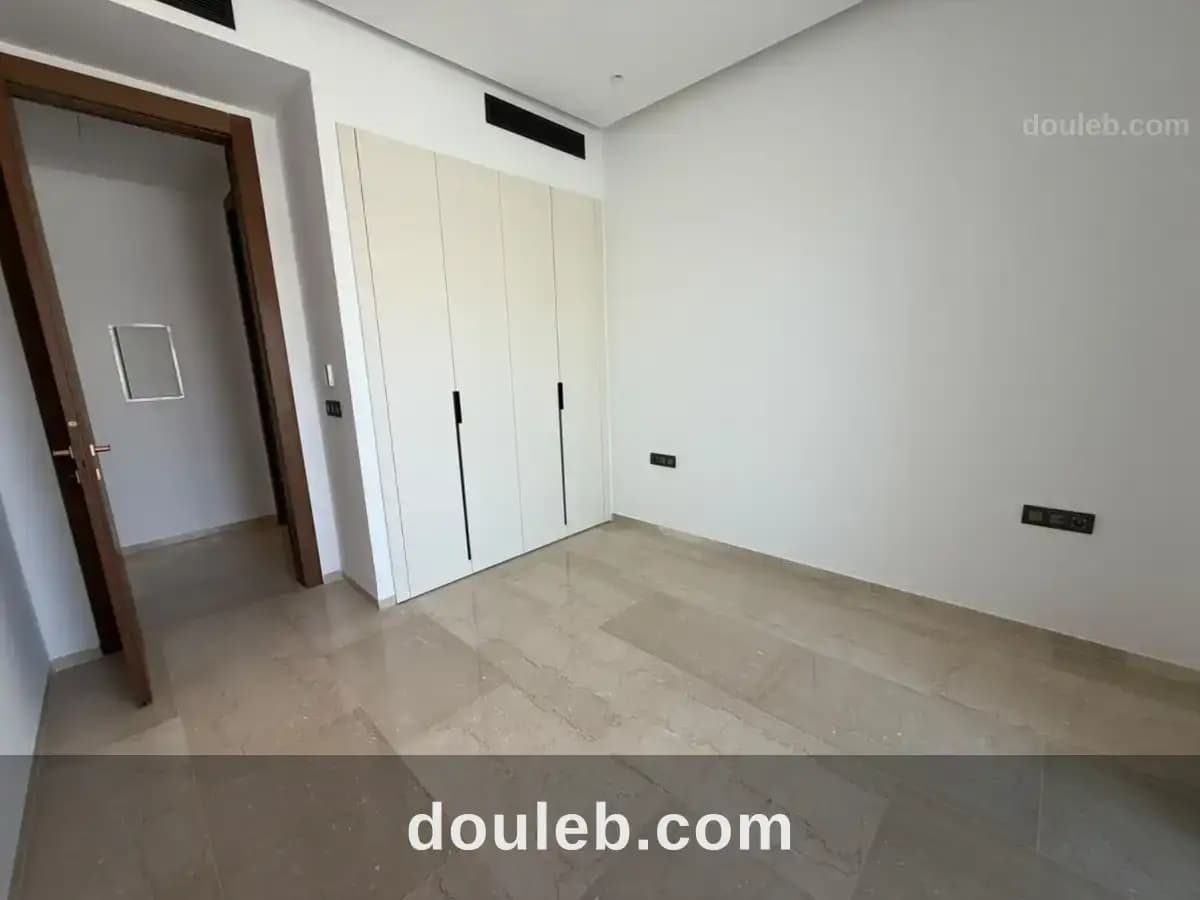 Un appartement s1 vide aux jardins de carthage - Miniature 3