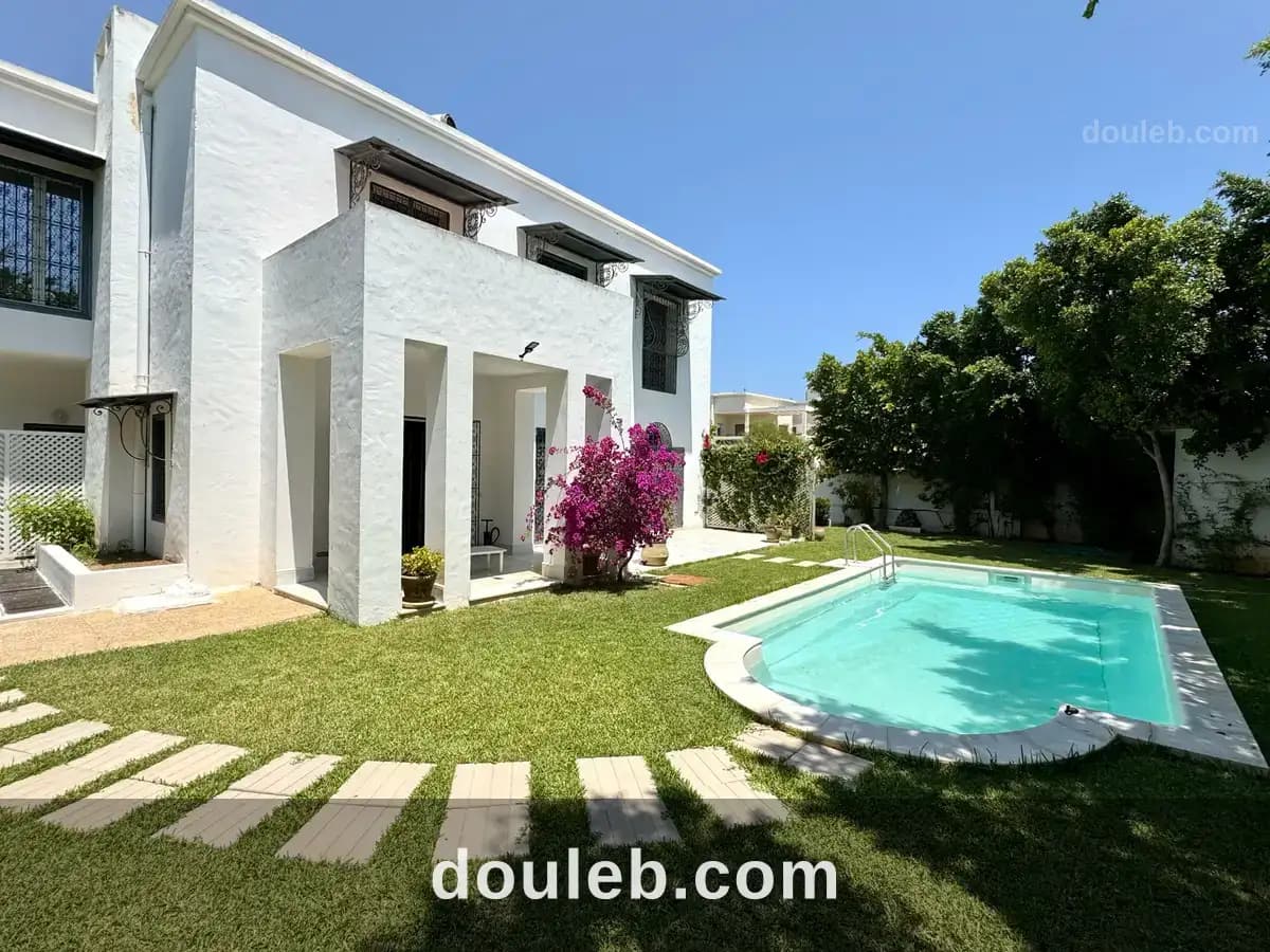 Villa haut standing avec piscine et jardin - Photo 1