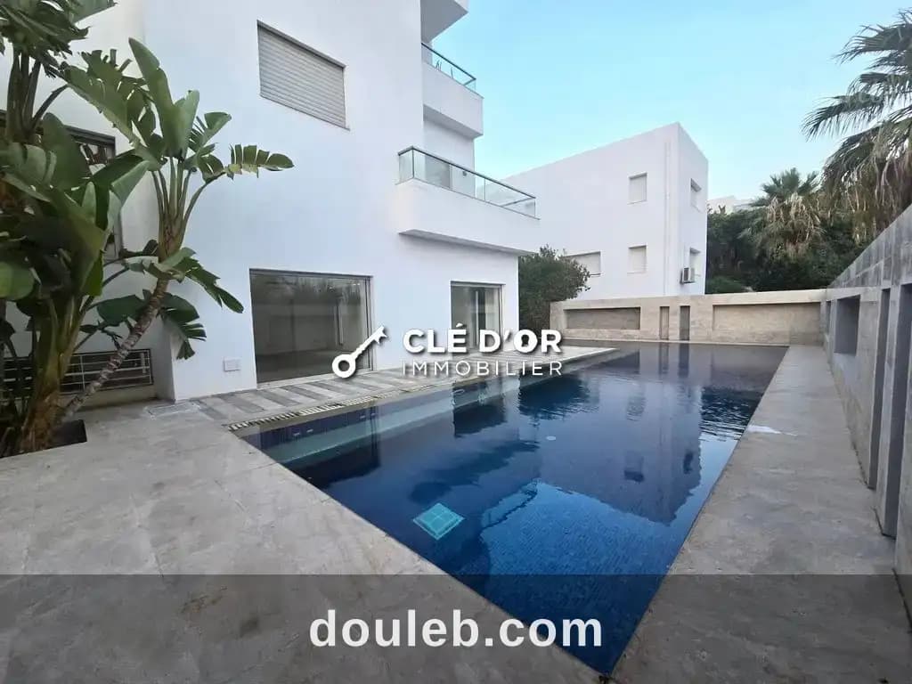 Une belle villa situe a gammarth - Photo 1
