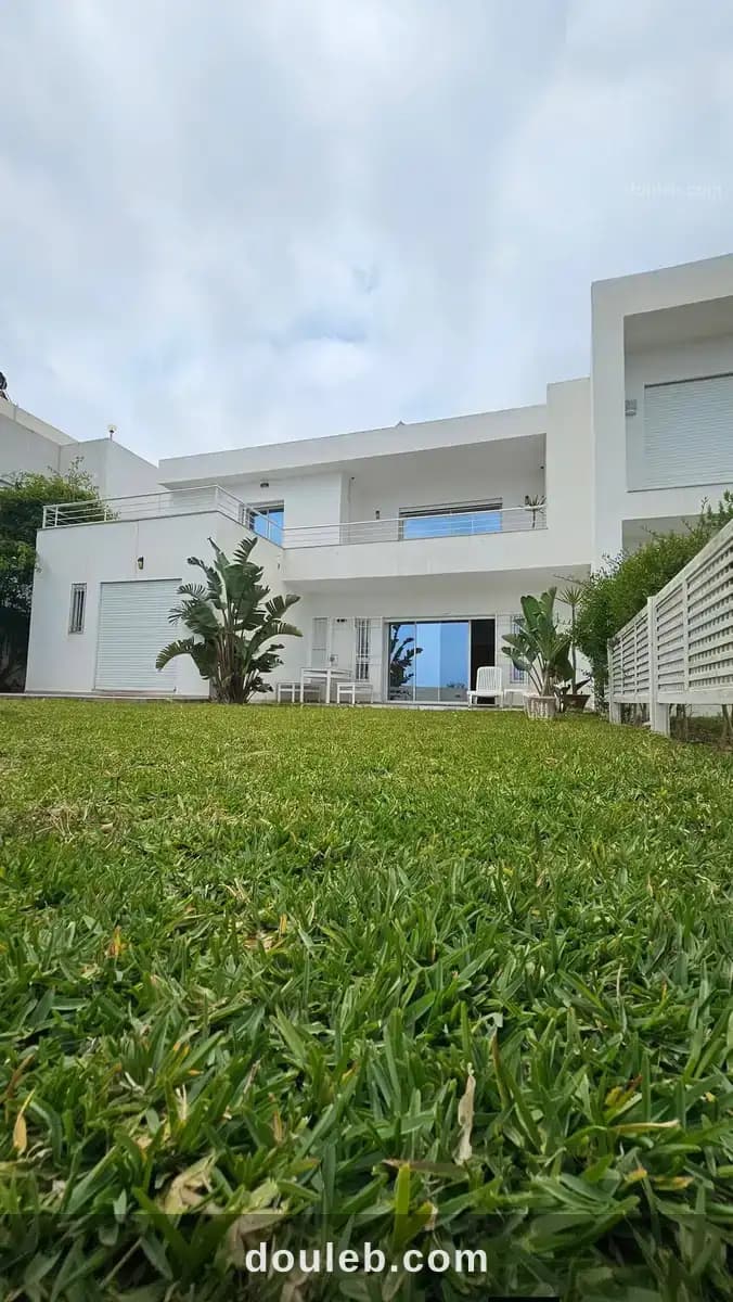 Villa pieds dans l'eau à plage ezzahra - Photo 1