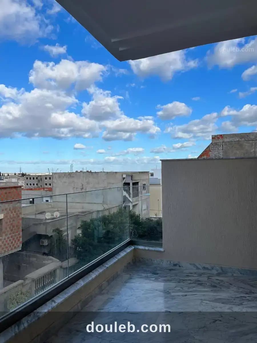 Premier étage de villa mj 6 - Photo 1