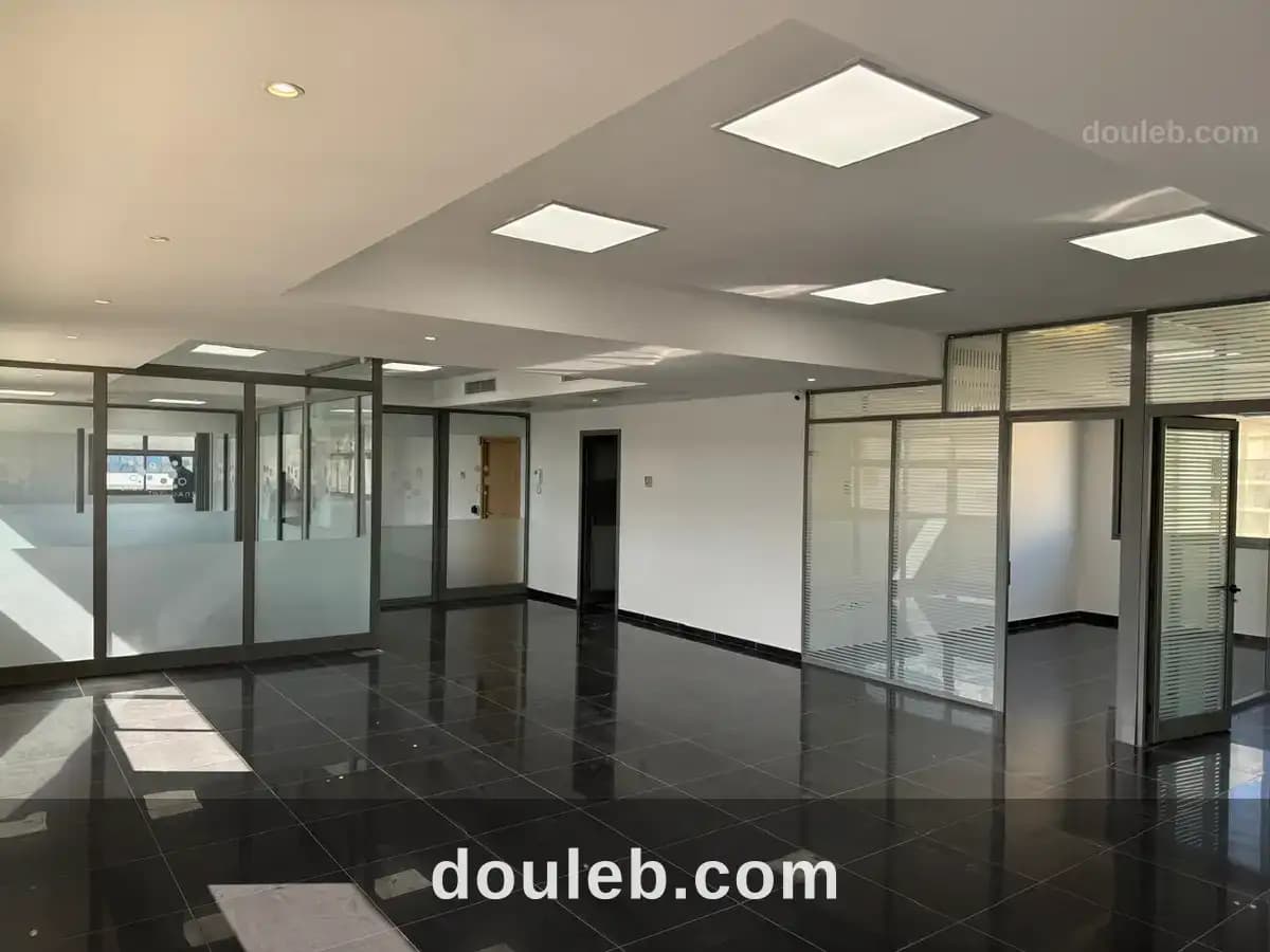 Bureau 220 m2 hs au berge du lac 1 - Photo 1