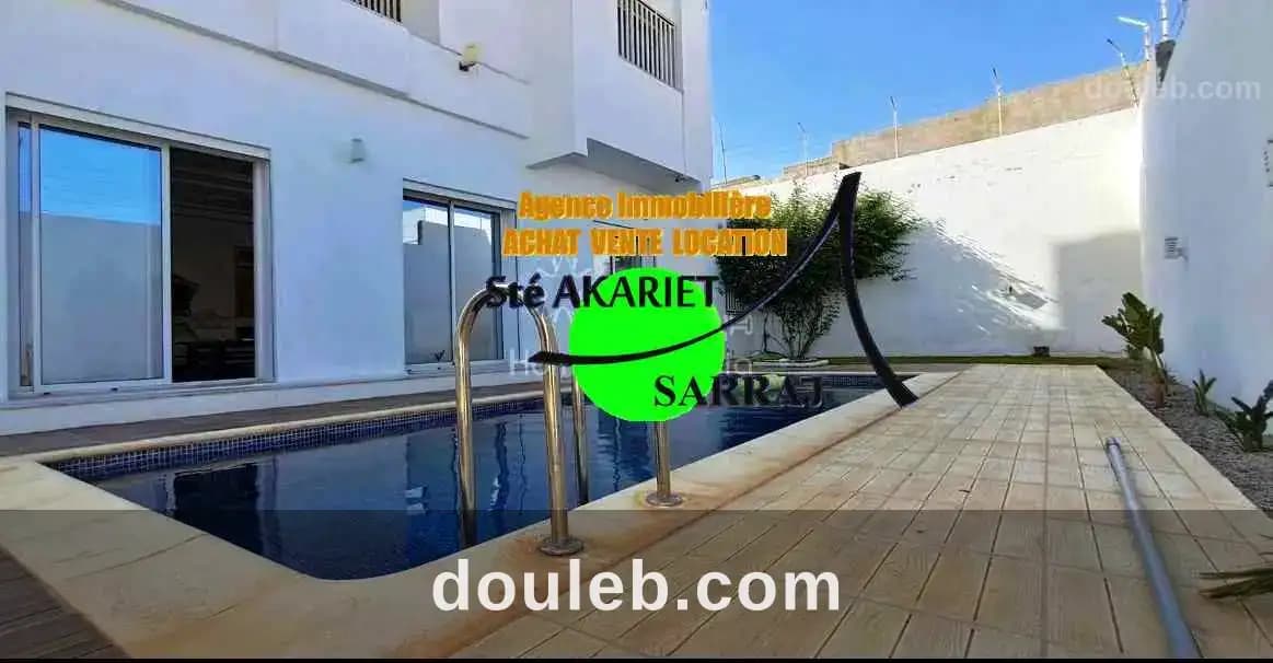 Lux villa style américain et piscine à cité riadh à Sousse