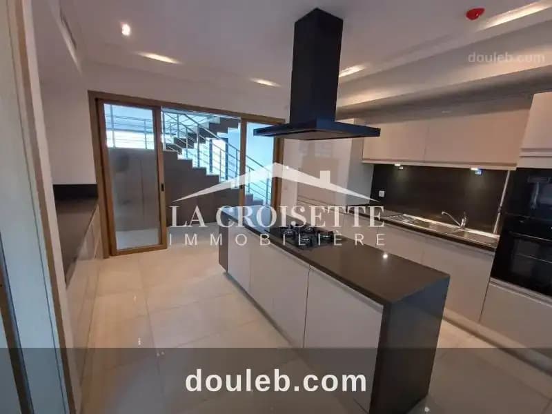 Duplex s 3 avec terrasse mdv0179 à Tunis