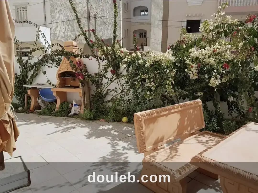 Appartement s2 rez de chaussée a chott meriem à Sousse