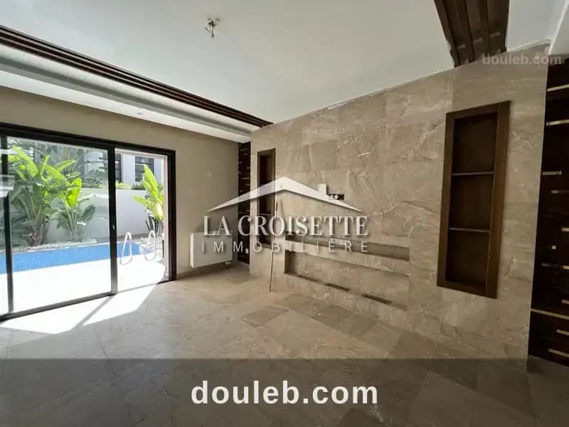 Triplex s3 avec piscine à la soukra zvl1330 à Ariana