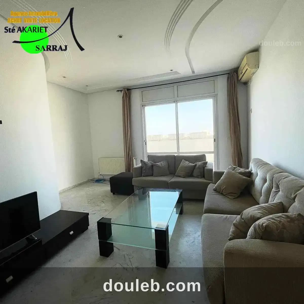Lumineux appartement s2 avec grand terrasse khzema à Sousse