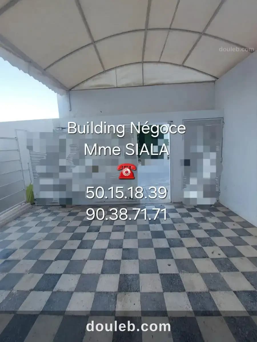 Etage villa s5 avec jardin à cité ennasr 2 à Ariana