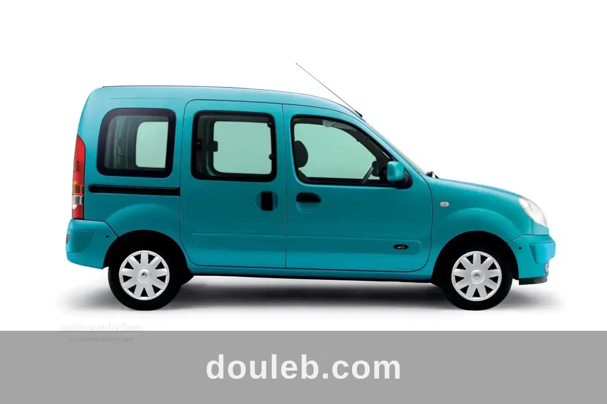 Voiture d'occasion renault kangoo places à Nabeul