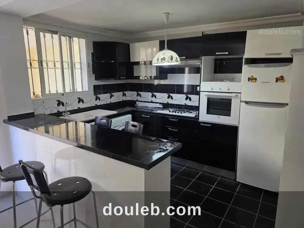 Studio semi meublé 40m el manar 1 à Tunis