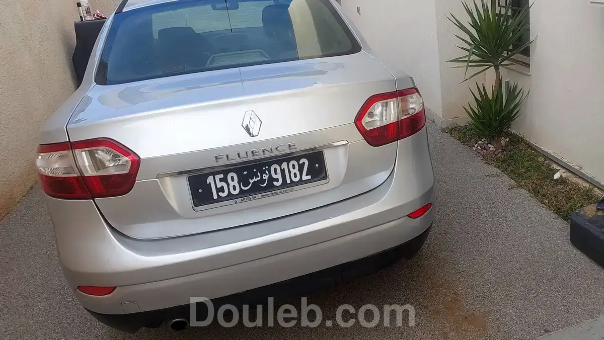 Voiture très bon état - Miniature 4