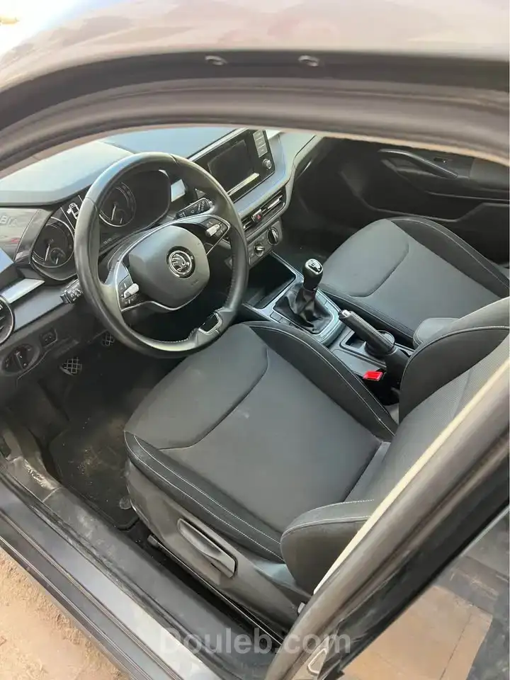 Skoda fabia derniere generation 2023 82 mille km - Miniature 3