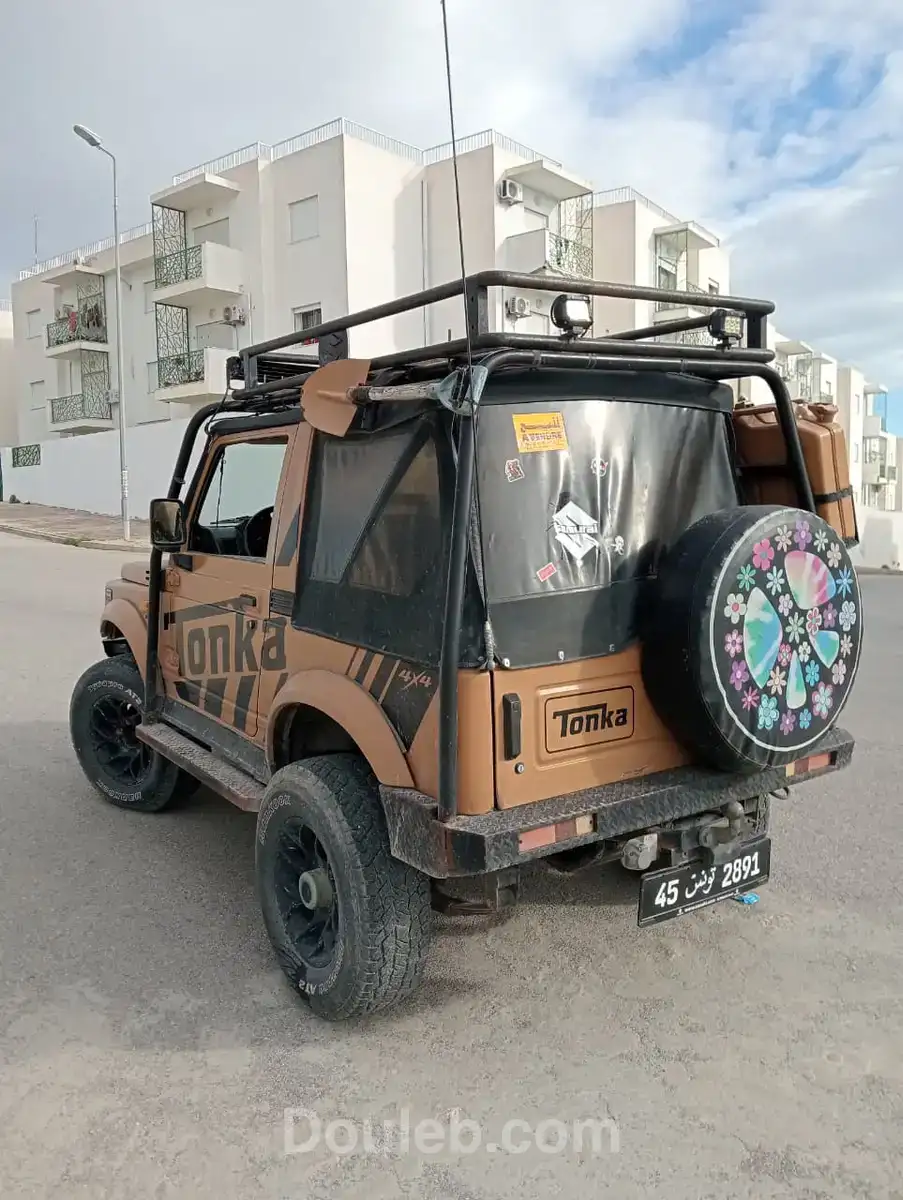 Unique suzuki samurai cabriolet - Miniature 2