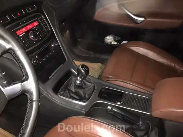 Voiture tres propre - Miniature 2