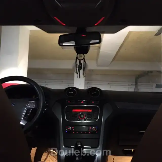 Voiture tres propre - Miniature 4