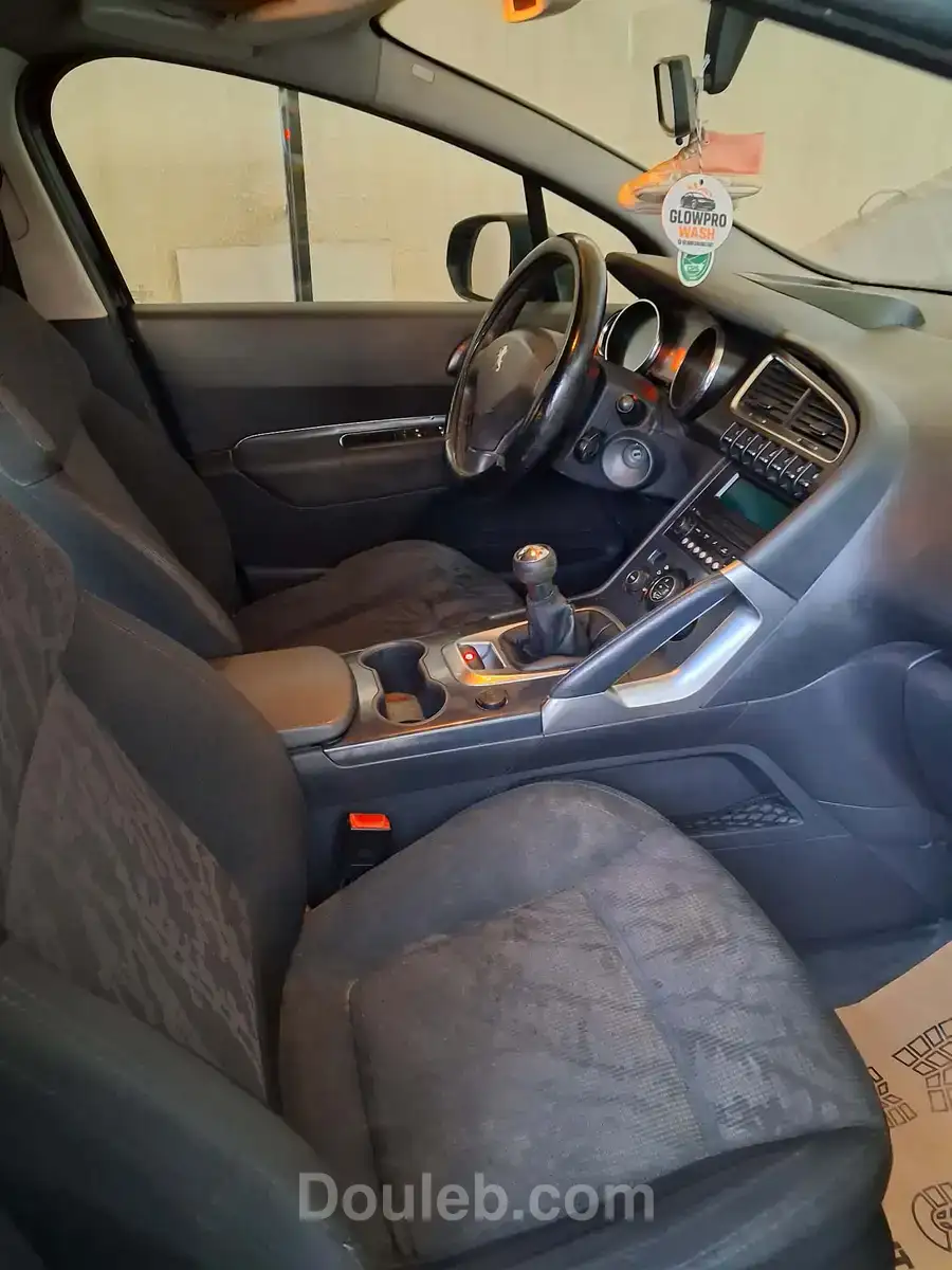 Peugeot 3008 - Miniature 2