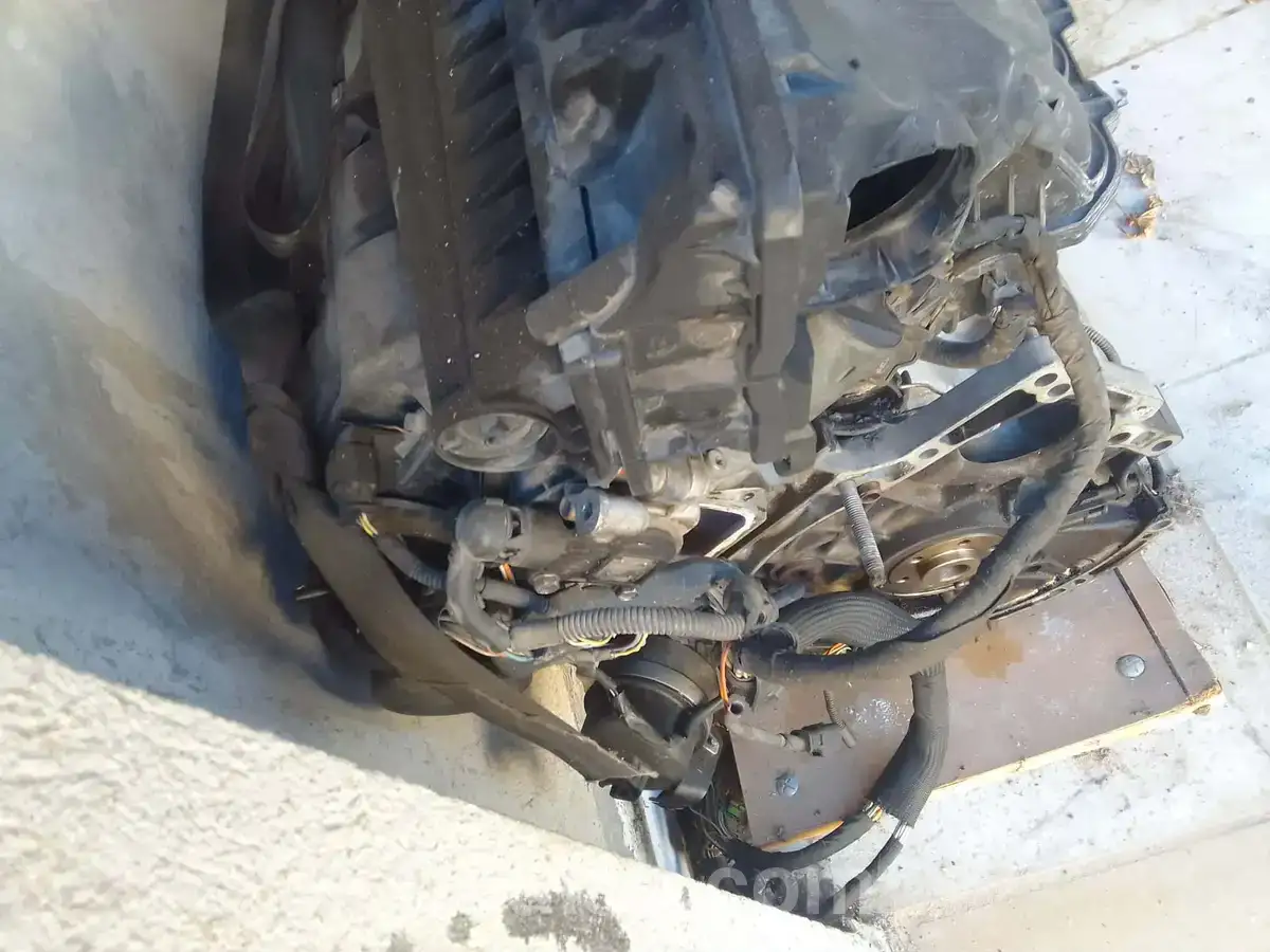 Moteur peugeot 308 essence - Miniature 3