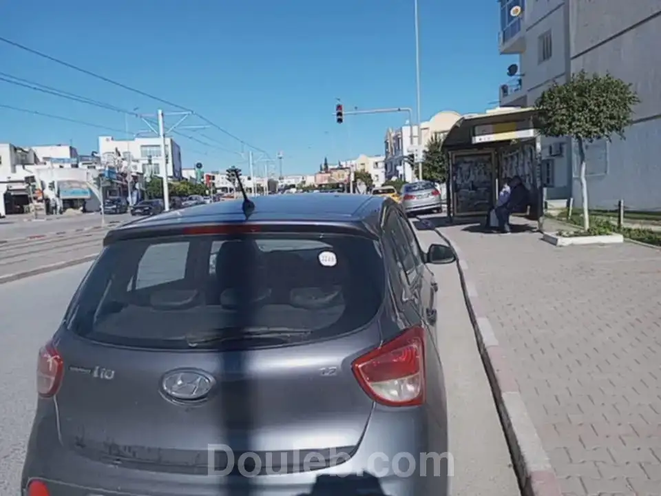 Une belle grand i10 - Miniature 3