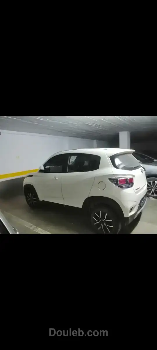 Mahindra k8 état neuf peu rouler - Miniature 2