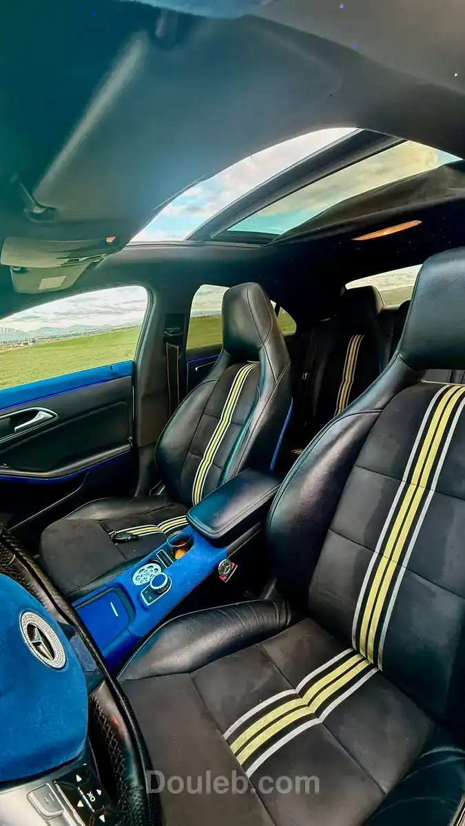 Mercedes benz cla200 amg - Miniature 5