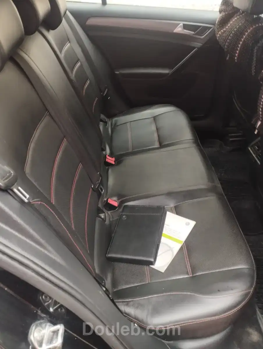 Golf 7 en bonne état - Miniature 4