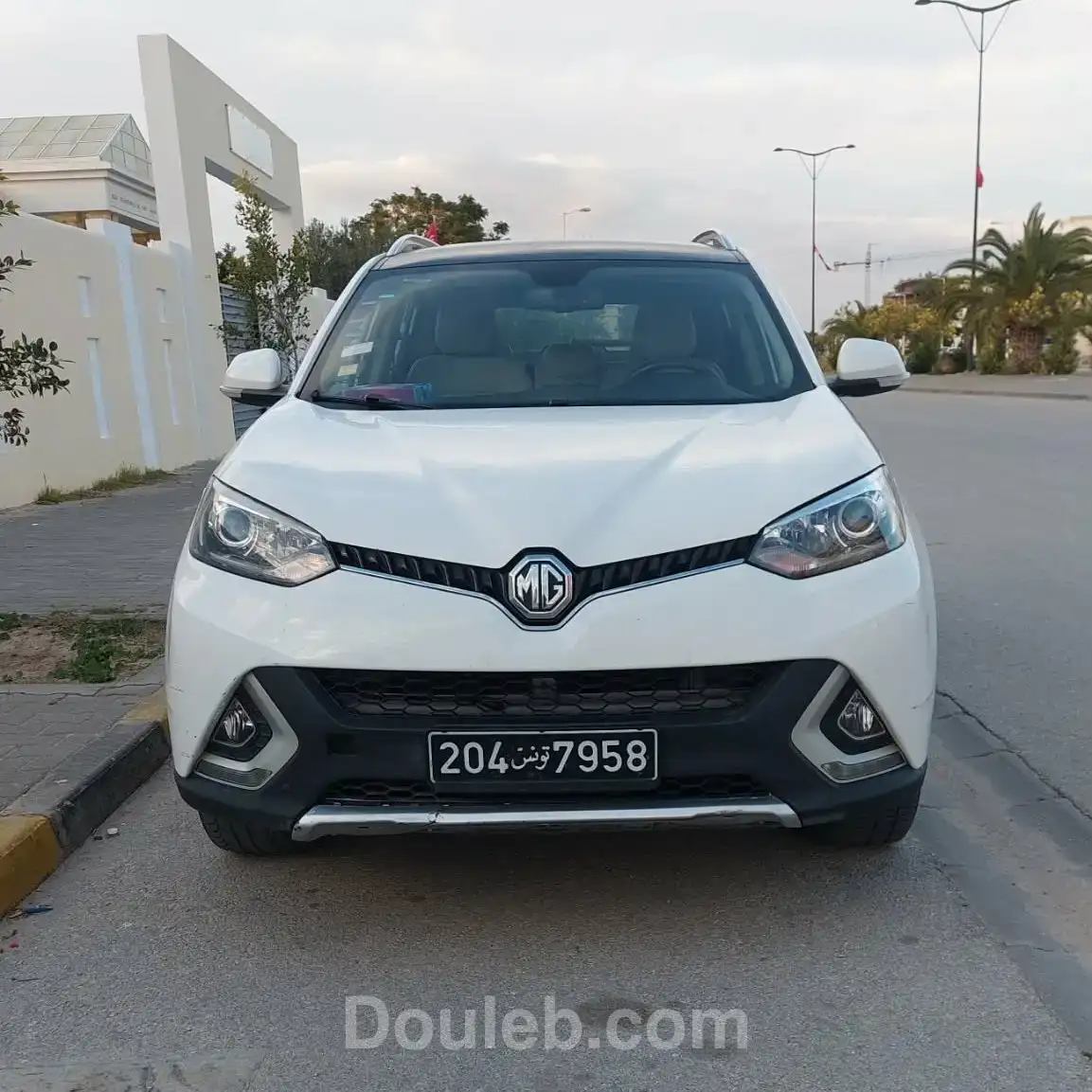 Mg gs luxe suv puissant élégant et 4x4 1ère main - Miniature 2