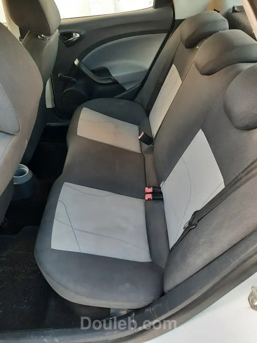 Seat ibiza 5cv - Miniature 5