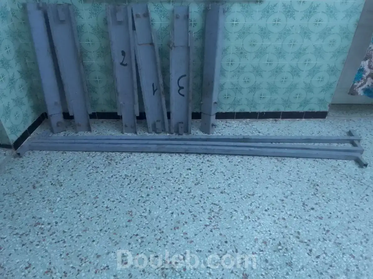 Flanc de camion - Miniature 3