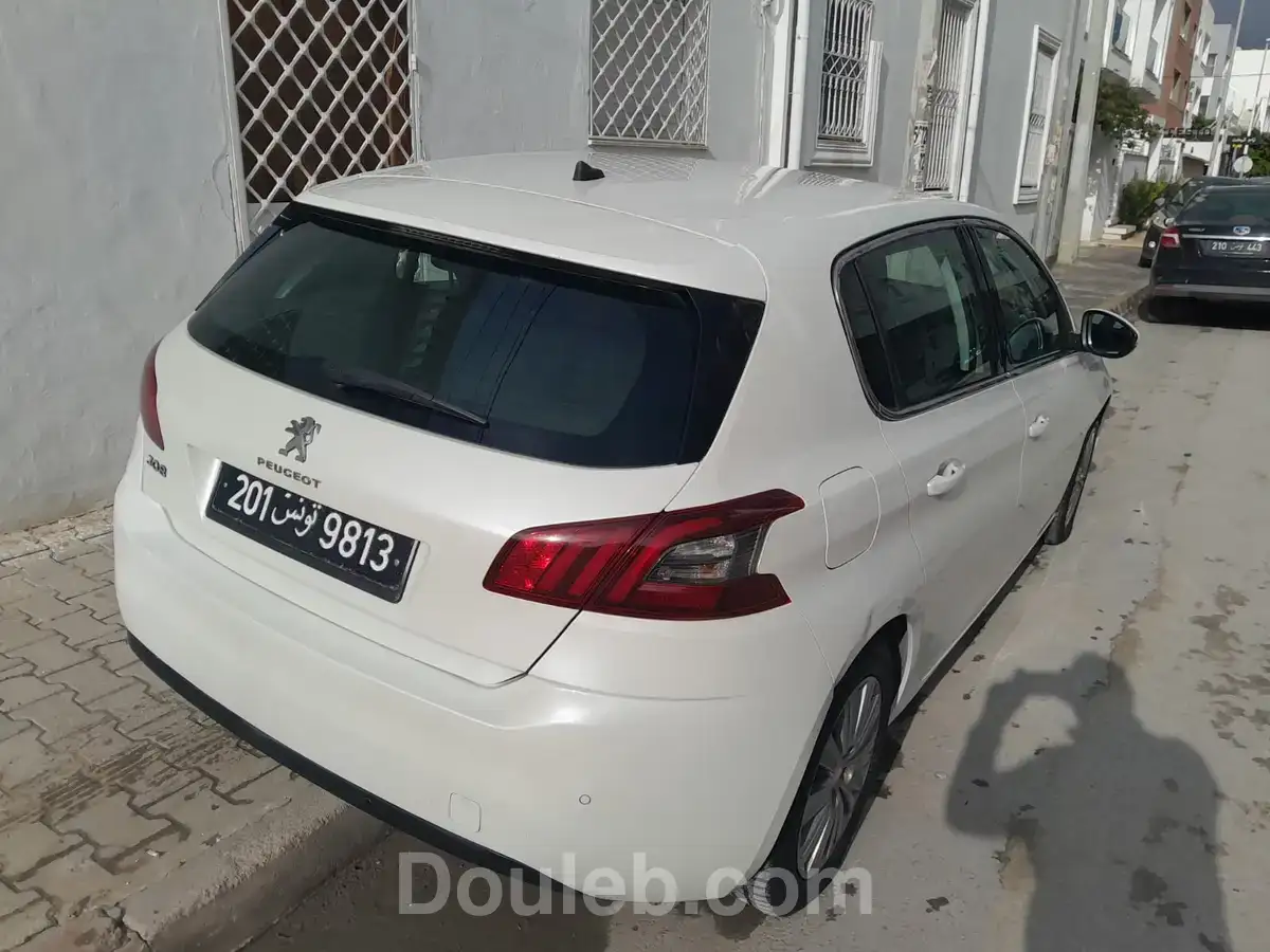 Peugeot 308 - Miniature 4